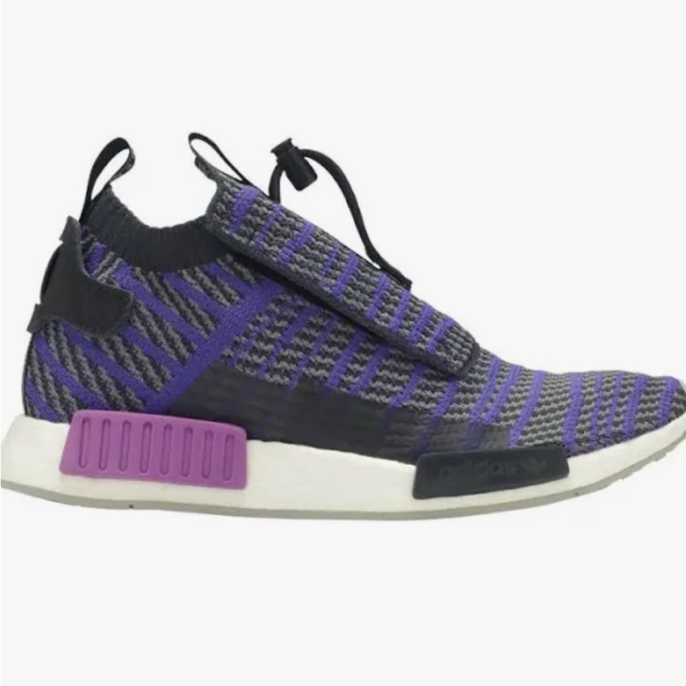 Adidas Boost Sneaker